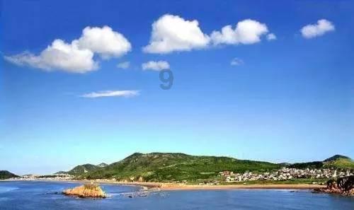 湖南一中学小卖部承包3年拍出320万,你觉得值吗?-知识星球,发现更多有趣知识